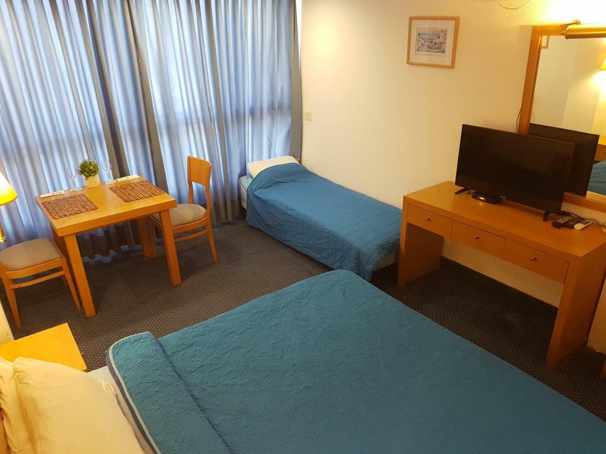 Carmel Mountain Motel Haifa Bagian luar foto